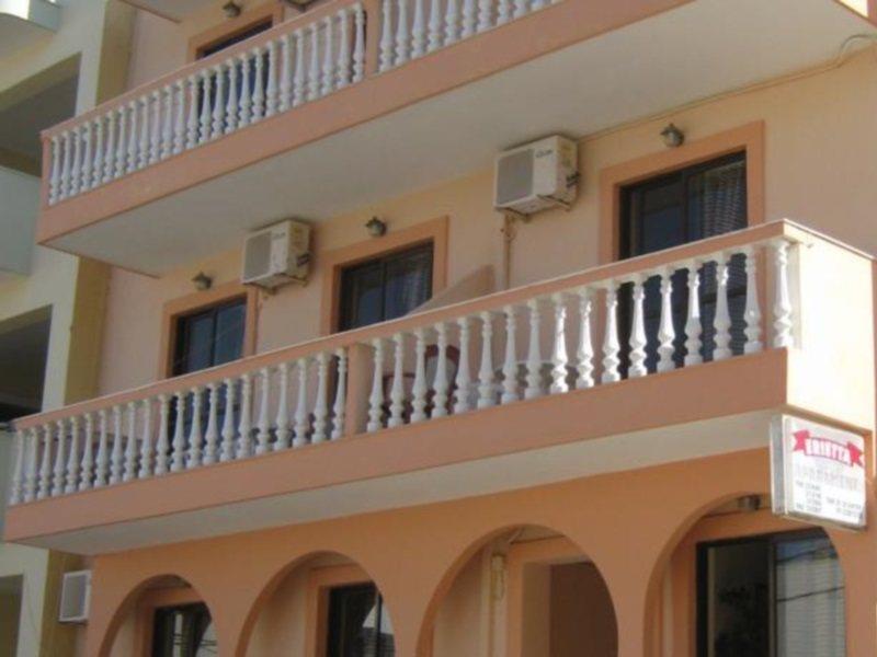 Erietta Apartments Karpathos Esterno foto